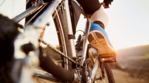 Neapel Oblique mit dem Fahrrad: Anstiege und Treppen mit dem Mountainbike von Sanità nach Posillipo