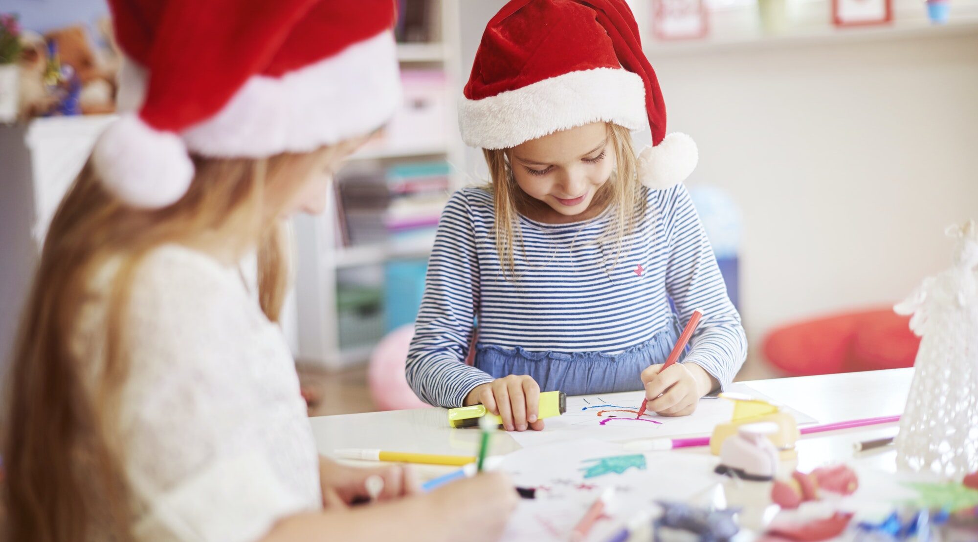 Kinder zu Weihnachten