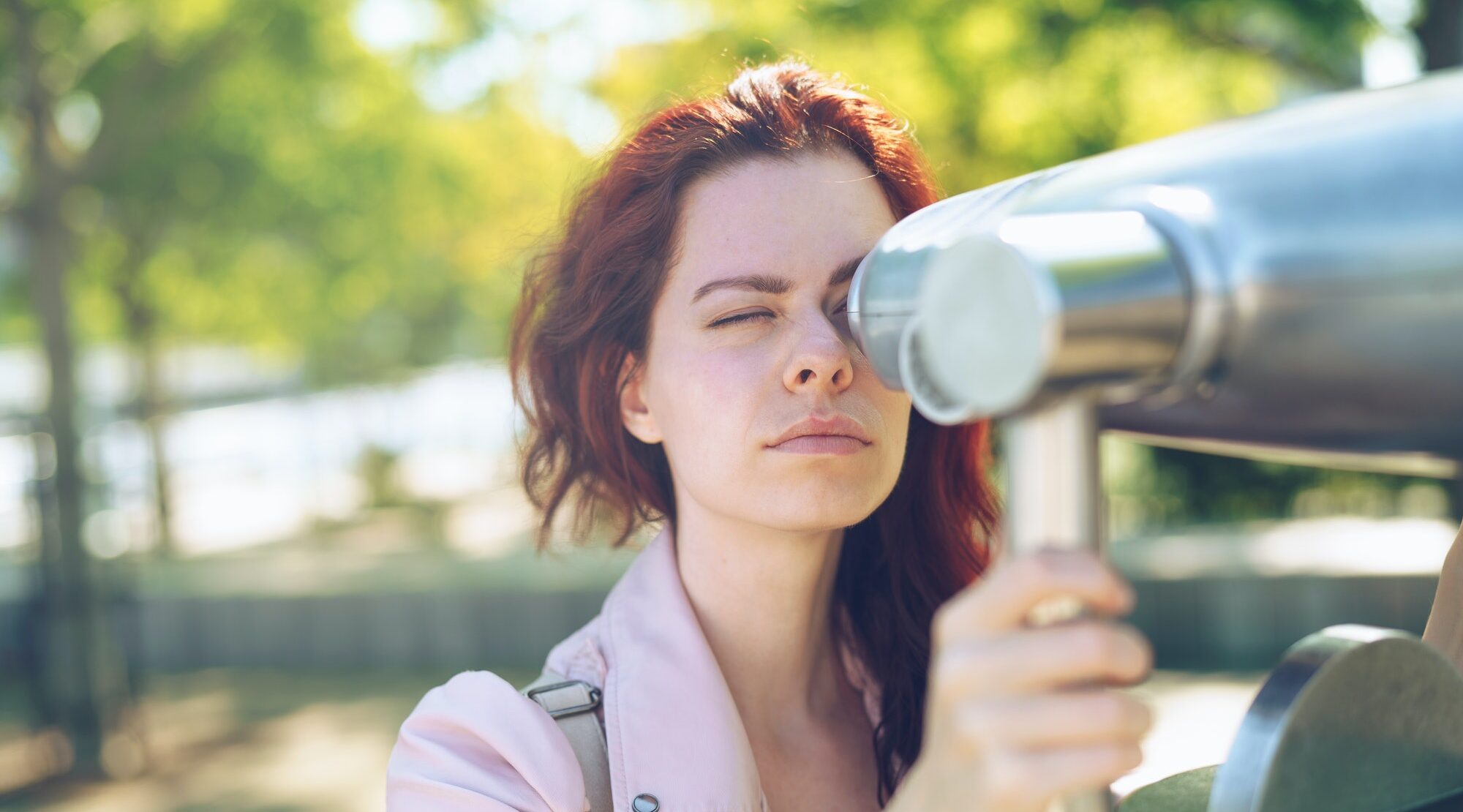 Observación con telescopio