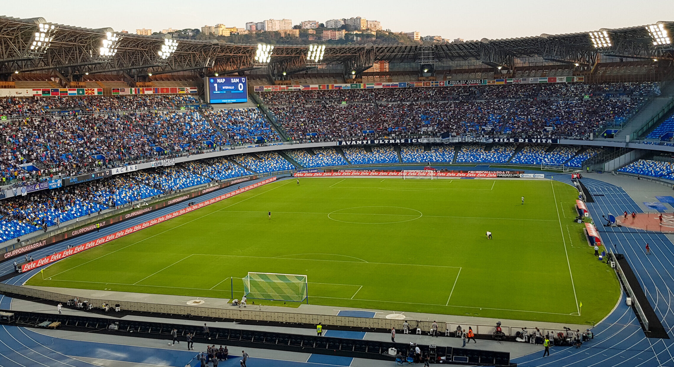 Estádio de maradona