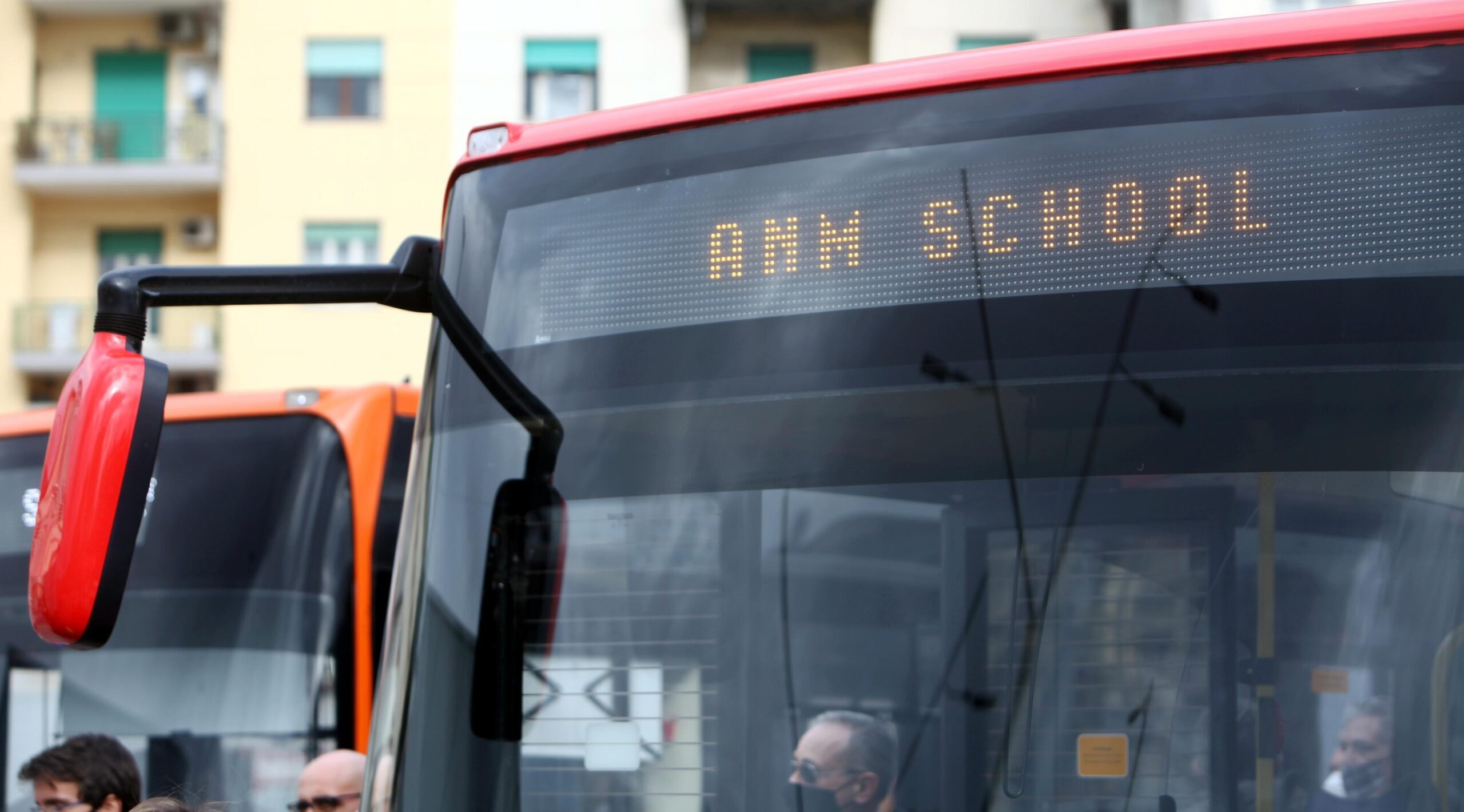 ônibus ANM para escola