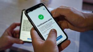 Unbegrenzter Green Pass für diejenigen mit 3 Impfstoffdosen: Was ändert sich für diejenigen mit 2 oder genesenen