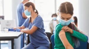 Open Day Vaccini a scuola a Napoli Est: giornata per i bambini 5-11 anni