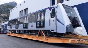 قطارات خط مترو جديد 1 في نابولي: تاريخ جديد لبدء الخدمة