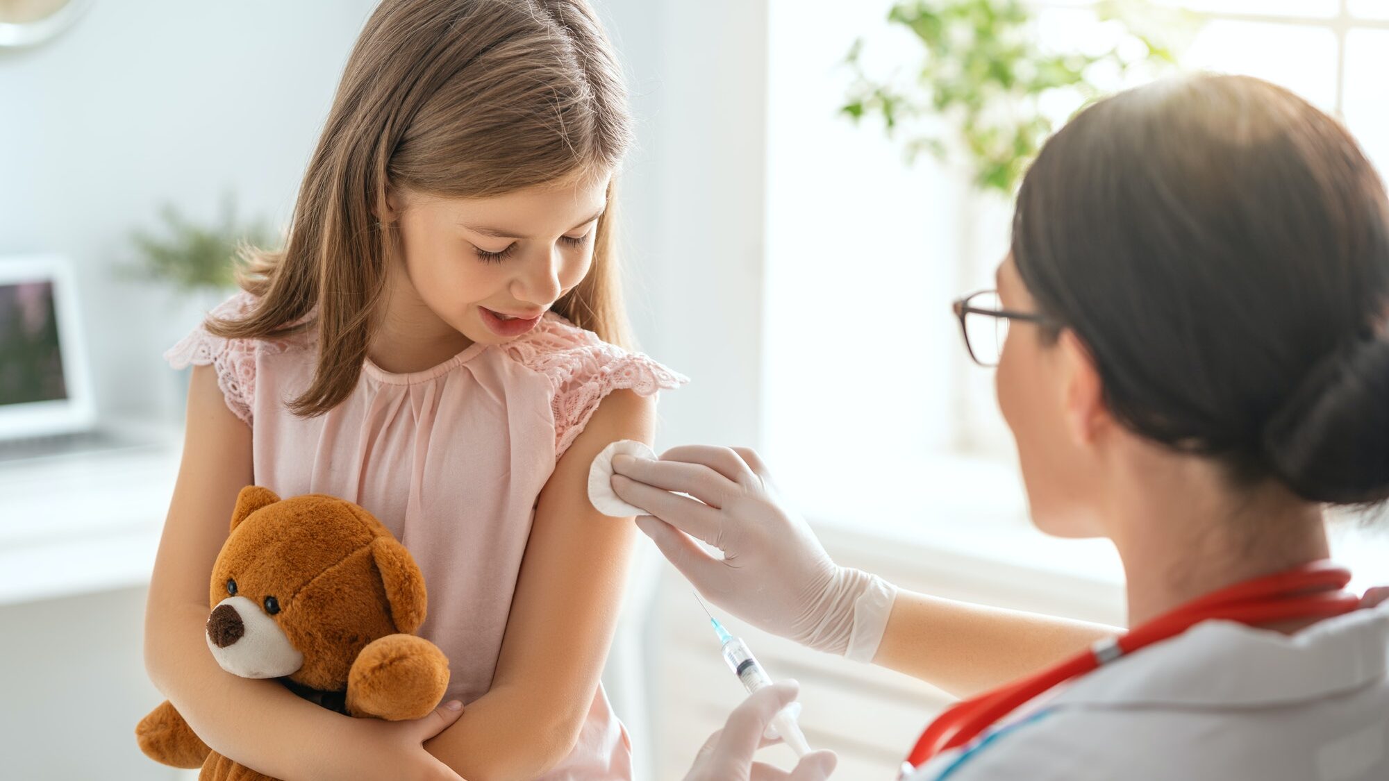 Bambina vaccinata
