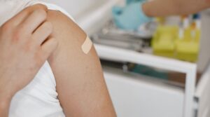 اللقاحات في نابولي ، الحجز الإلزامي عاد: وإليك الطريقة