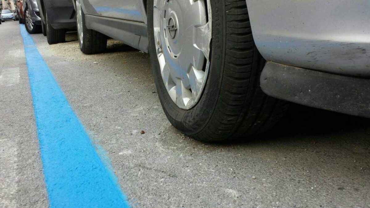 Blue striped car