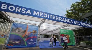 BMT auf der Mostra d'Oltremare, der mediterranen Tourismusbörse mit Hunderten von Ausstellern