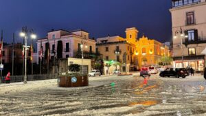 Nieve en Sorrento y Positano, los dos pueblos blancos de la noche
