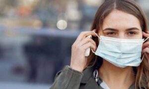 Outdoor-Masken weiterhin Pflicht in Kampanien, De Luca mahnt zur Vorsicht
