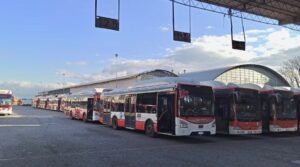 ナポリのアン、専用バスが運行するいくつかの追加路線が停車