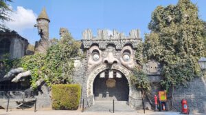 أعيد افتتاح Manor of Edenlandia بعد 15 عامًا ، وعاد رمز قلعة الأشباح للحديقة