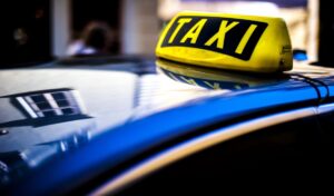 Uber und iTaxi in Neapel, neue Zusammenarbeit für den Transport