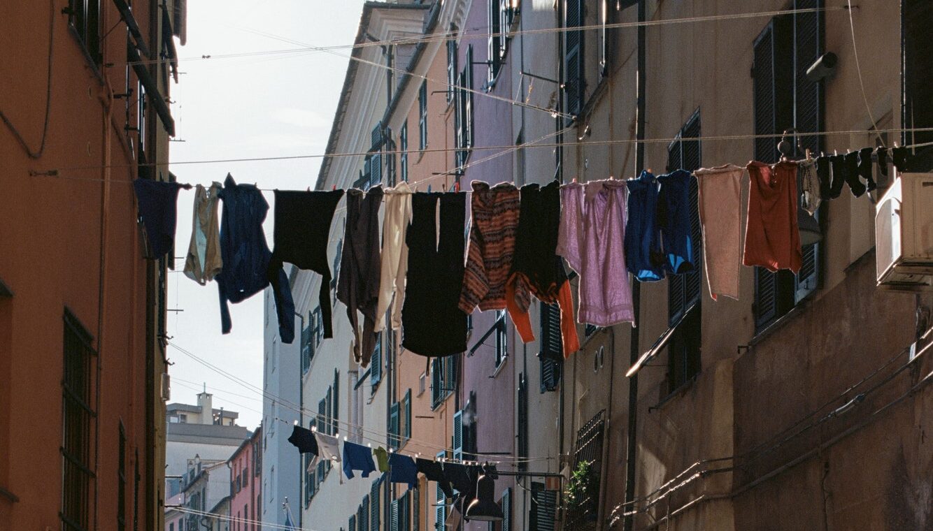 Vêtements suspendus à Naples