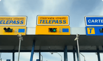 Urban parking a Napoli: ora il parcheggio si paga con il Telepass