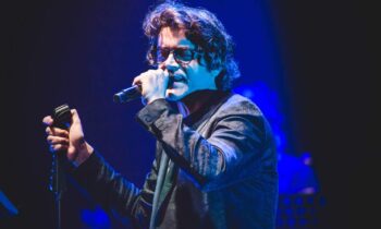 Samuele Bersani in concert in Naples at the Royal Palace with the Cinema Samuele Tour