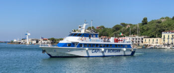 Ferry de Torregaveta à Procida et Ischia: l'Archeolinea dei Campi Flegrei commence