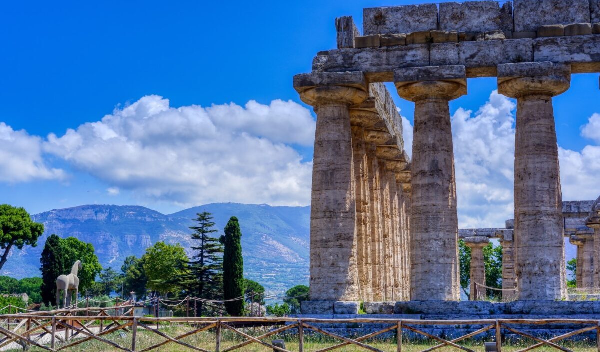 Au parc archéologique de Paestum et Velia représentations théâtrales dans les temples suggestifs