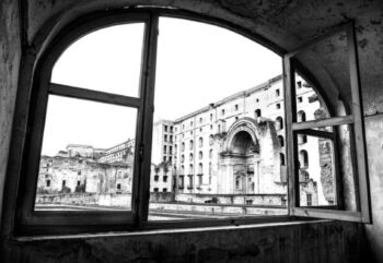 Real Albergo dei Poveri 的摄影展：穿越宫殿数百年历史的旅程