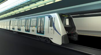 ナポリのメトロ1号線、新しい列車はまだ停車しています：XNUMX月の発車はスキップできます