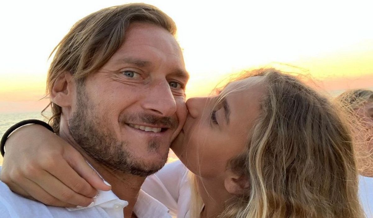 Túnel subterrâneo de Francesco Totti e Ilary Blasi