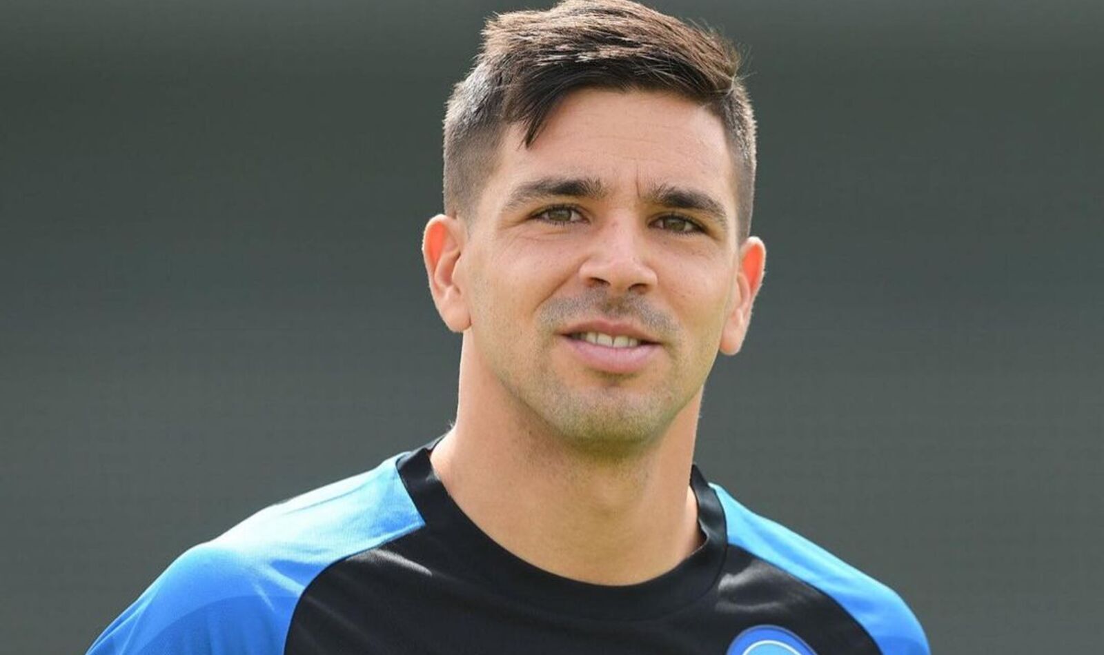 Giovanni Simeone en Nápoles el primer entrenamiento con los Azzurri