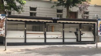 Otro puesto histórico de libreros cierra en Vomero en Nápoles: es una crisis