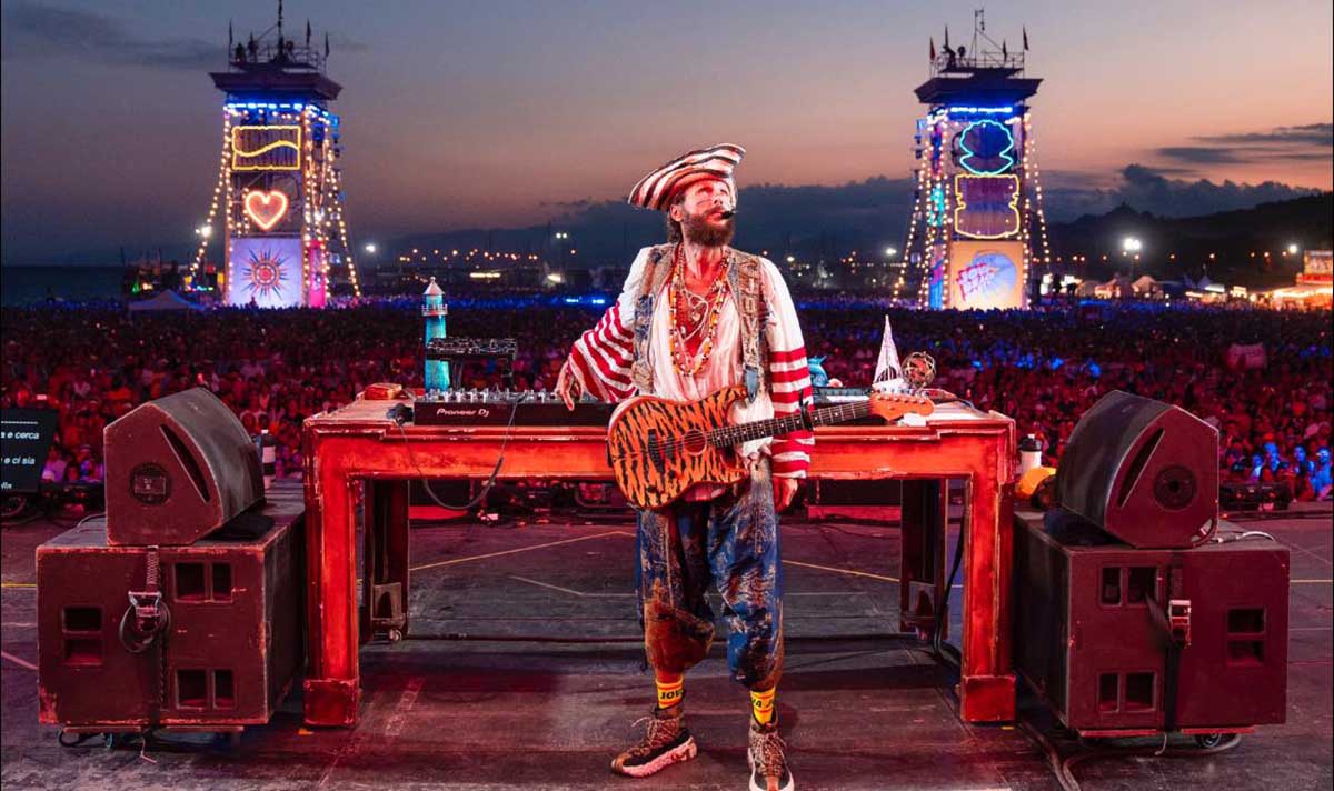 Jovanotti al Jova Beach Party