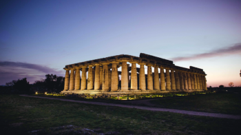 Notte Bianca tra i Templi di Paestum: spettacoli e concerti fino alle 2, biglietto a 5 euro