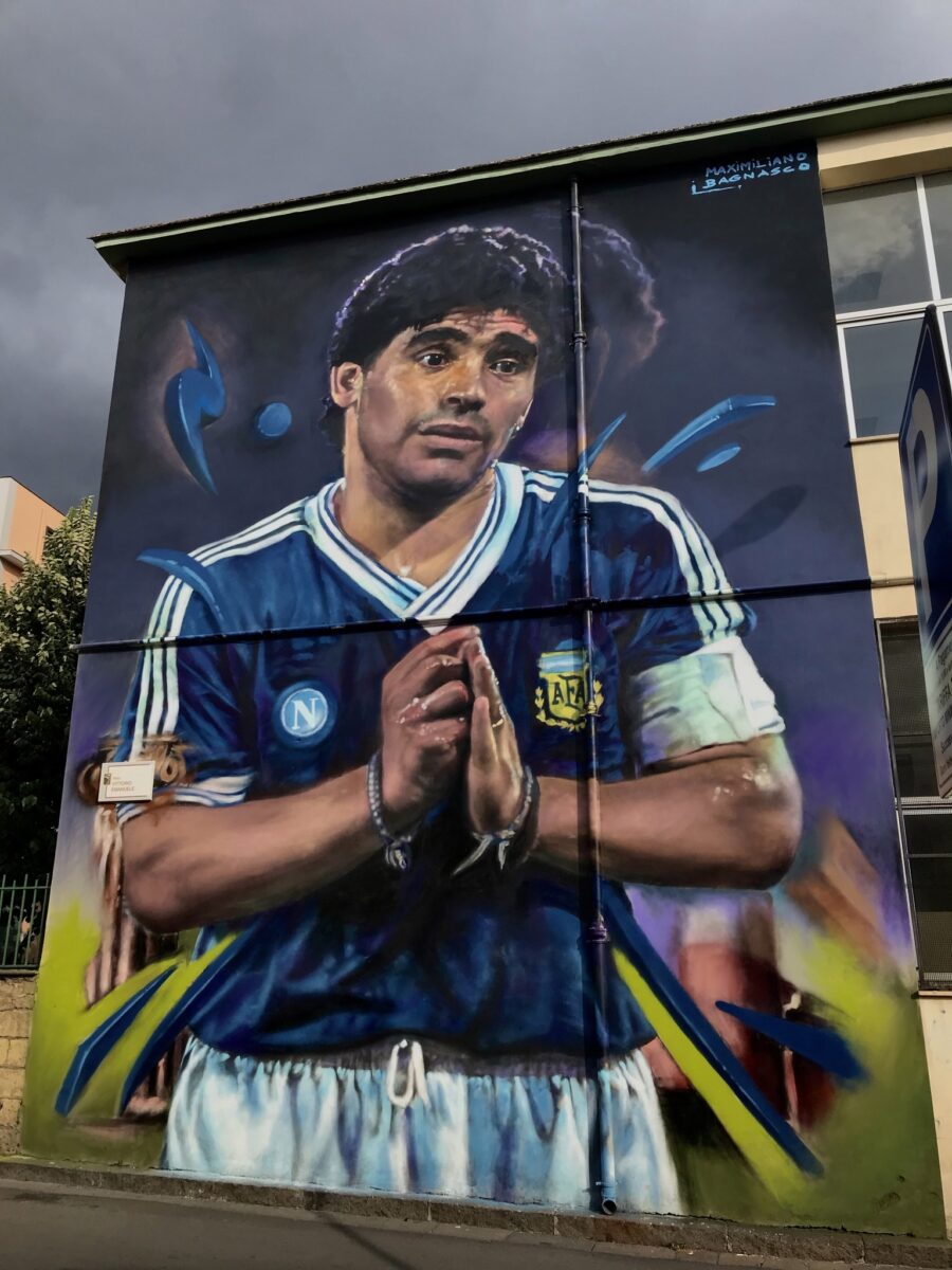 Murale per Maradona a Pompei