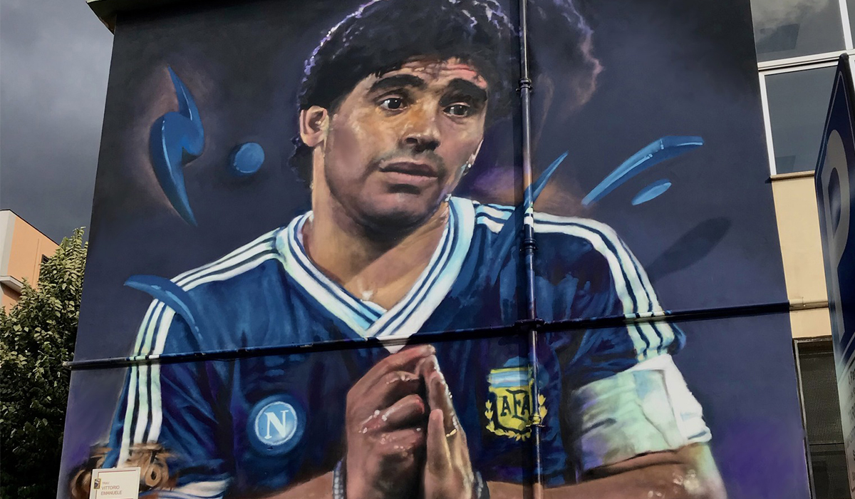 Murale per Maradona a Pompei