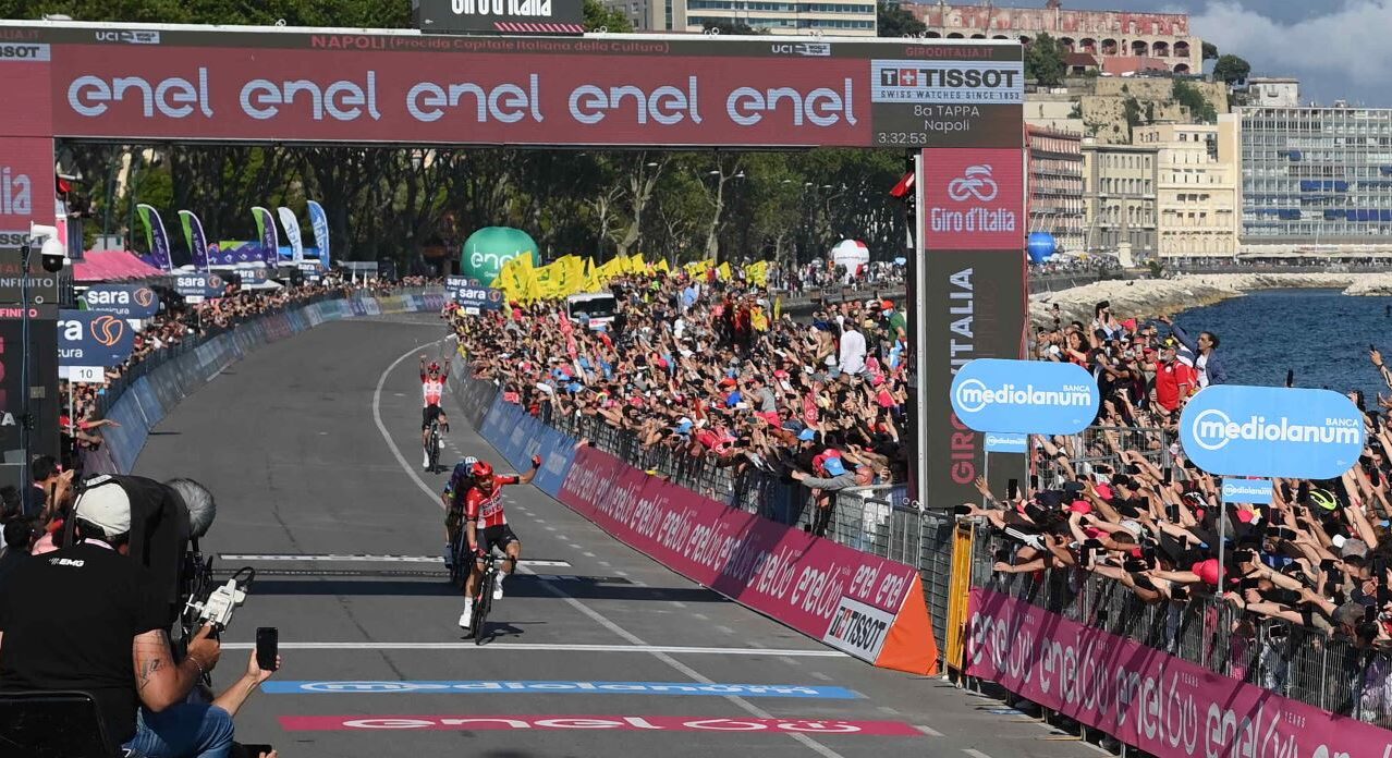 Vuelta a Italia en Nápoles