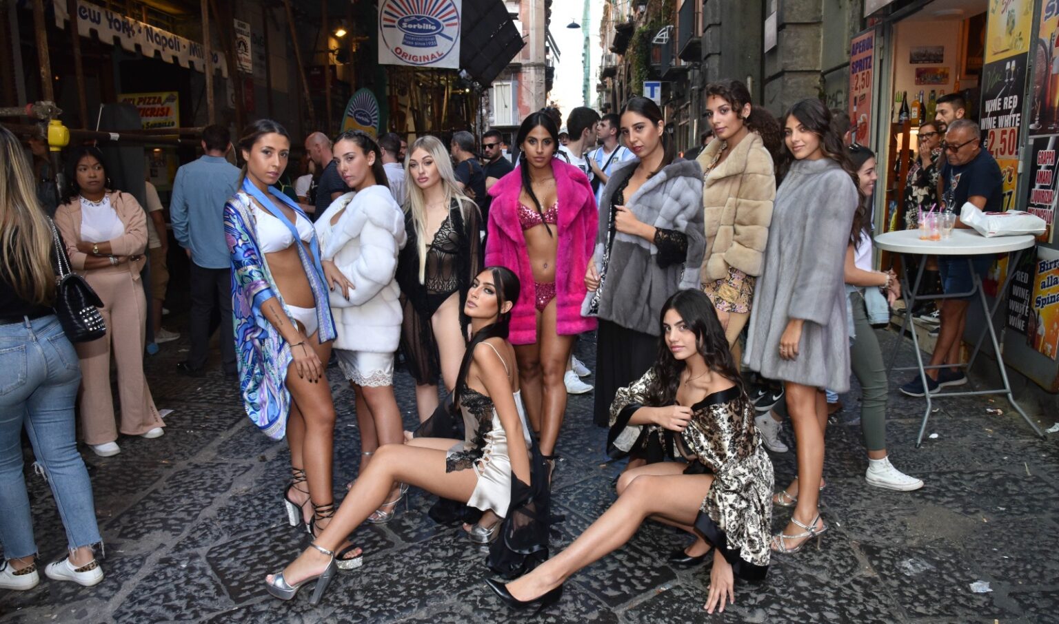 Naples Fashion Week, fashion shows and fashion events in the historic