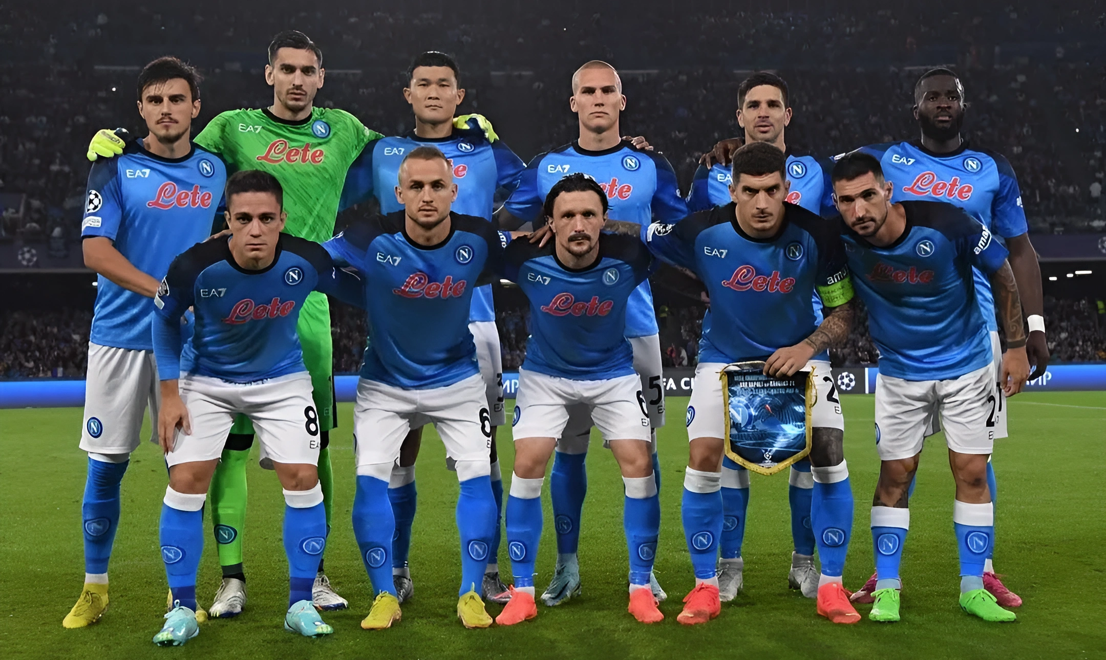 equipe de napoli rangers em campo