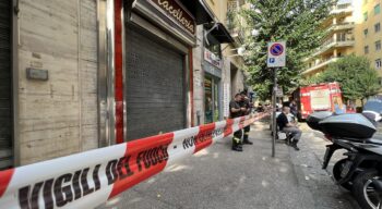 Einsturzgefährdetes Gebäude in der Via Orsi in Neapel: Der gesperrte Straßenabschnitt wird wieder geöffnet