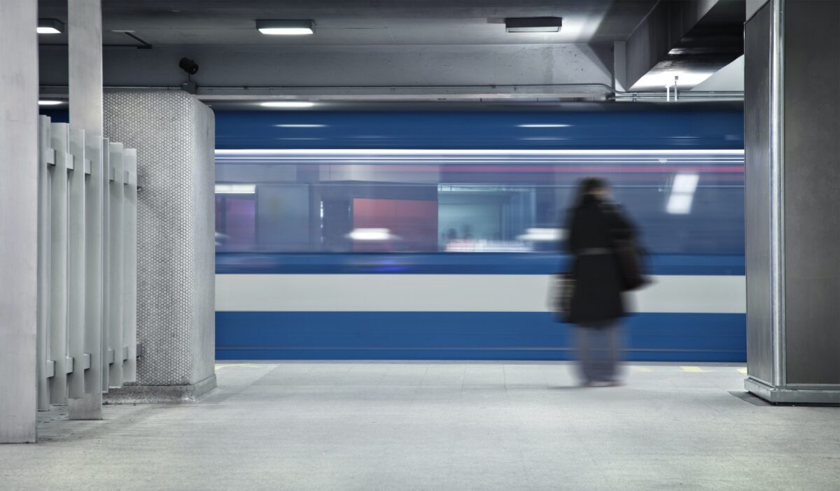 Waiting the metro