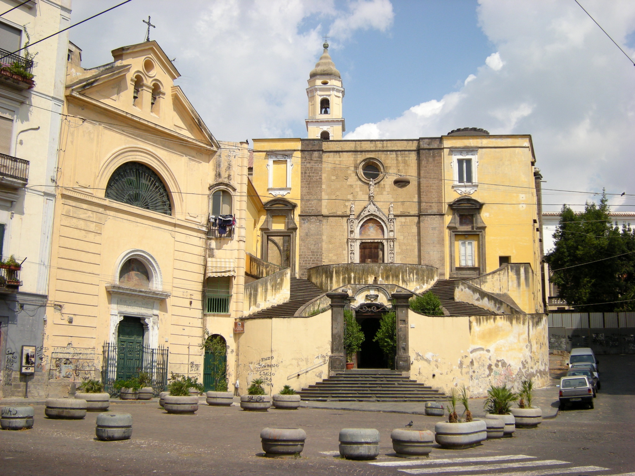Igreja de San Giovanni in Carbonara, reabrindo após uma parada de 18 meses