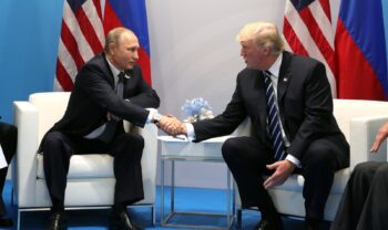 Patto segreto tra Putin e Trump: “A voi l’Ucraina, a me la Casa Bianca”