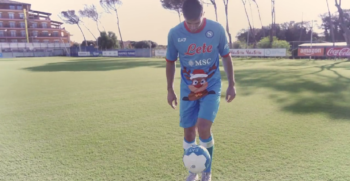The new Napoli shirt for Christmas: price and features