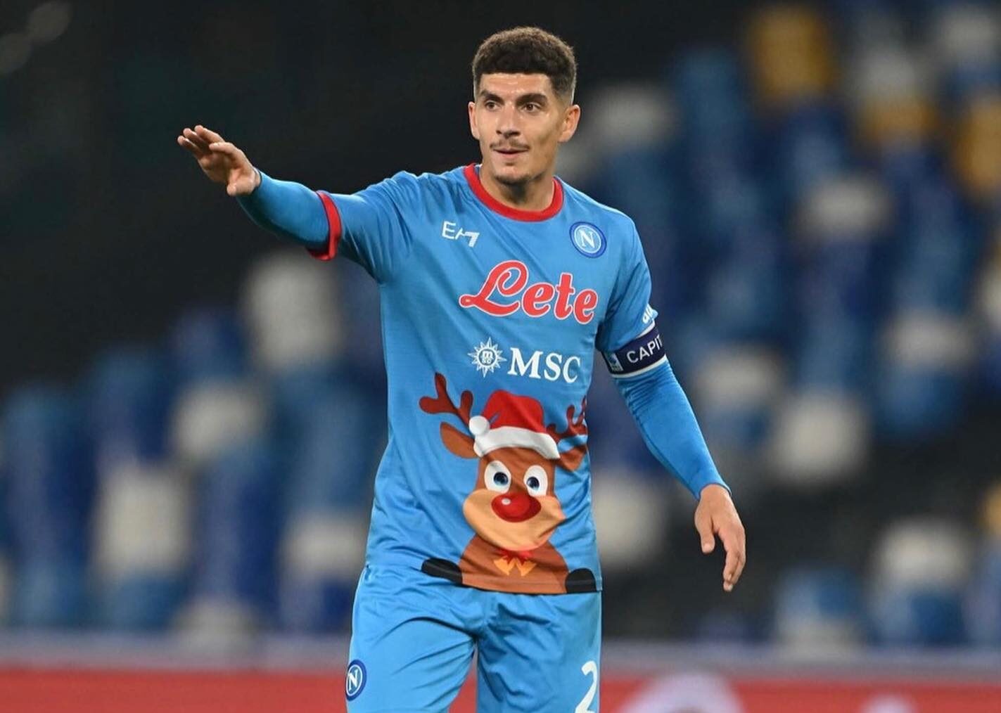 Di Lorenzo, Fußballer des SSC Napoli, während eines Spiels