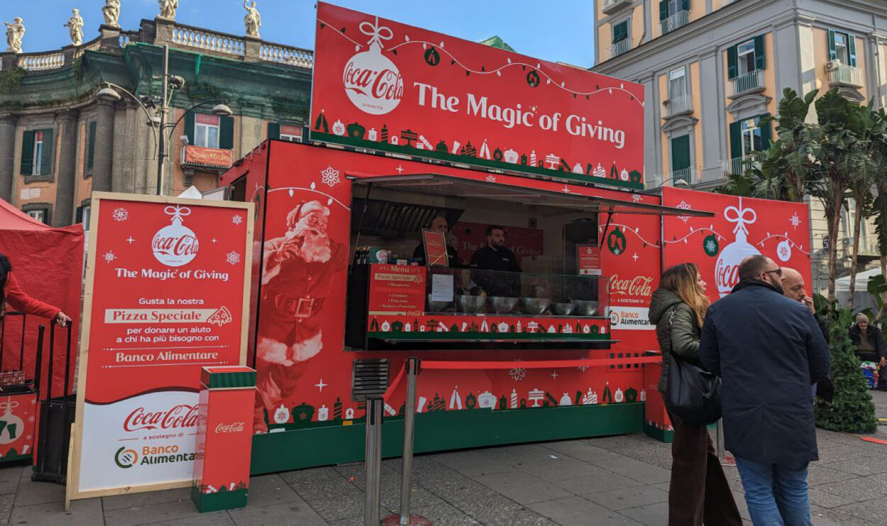 Stand Coca Cola sur la Piazza Dante