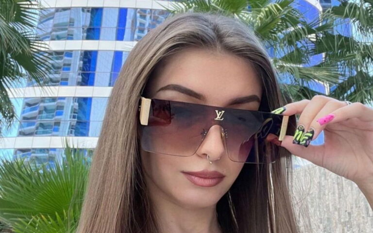 Is Elisa Esposito pregnant? The influencer dissolves any doubts