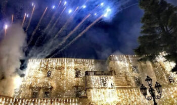 Faicchio con fuegos artificiales