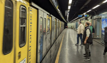 U-Bahn-Linie 1 Neapel, Haltestelle am Morgen des 25. Januar: alternative Dienste