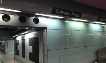 ナポリの地下鉄 1 号線、サルヴァトール ローザの 3 番目の出口が XNUMX 年後に再開