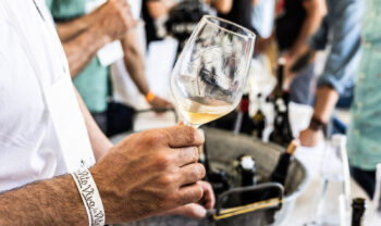 تهبط Viva la Vite في نابولي: معرض النبيذ الطبيعي في مارس 2023