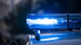 Naples: he stabs a policeman in the police station, a colleague shoots him