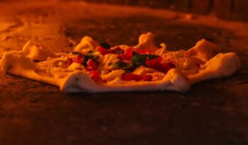Da Attilio a Napoli entra tra le miglioro pizzerie per la Guida Michelin