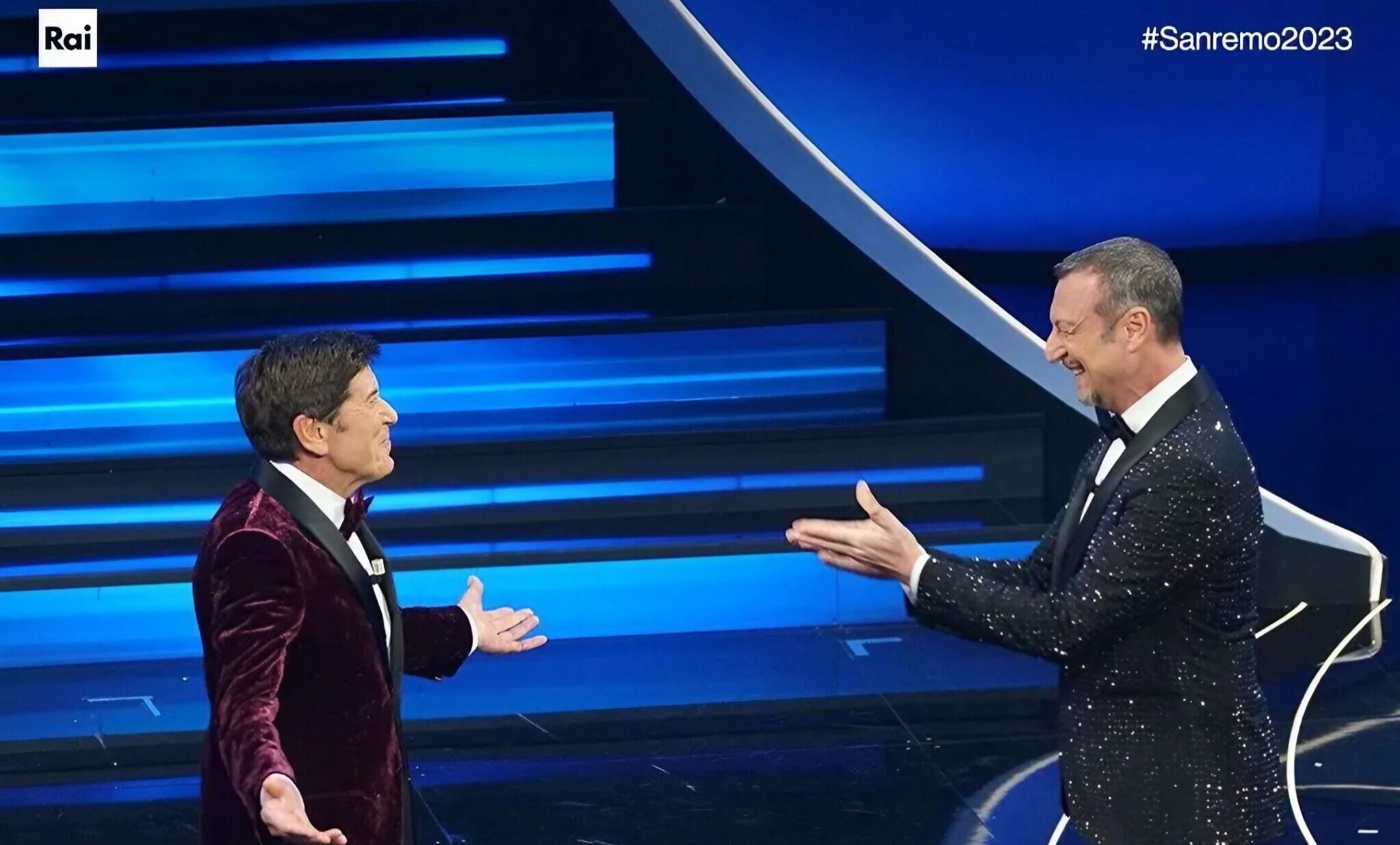 sanremo 2023 gianni morandi y amadeus en el escenario