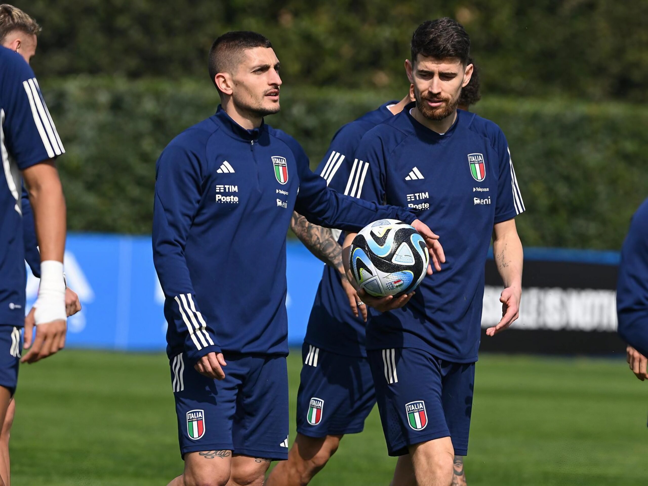 Verratti and Jorginho in training with the Italian national team